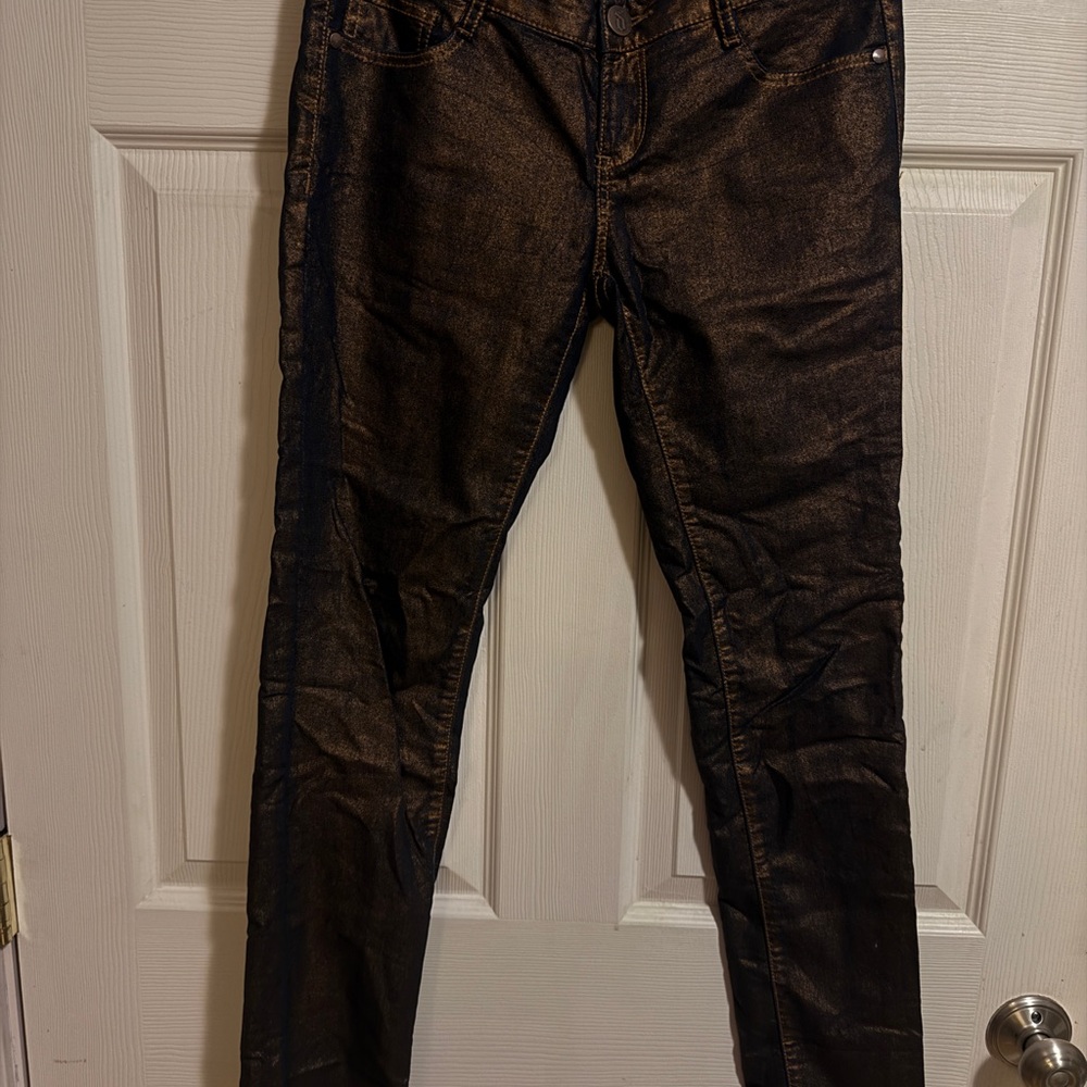 Decree Shiny Black/Copper Mid Rise Skinny Jeans. Size 5.